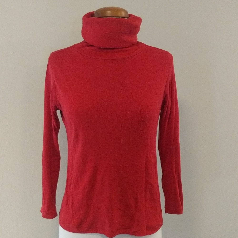 Red cotton turtleneck